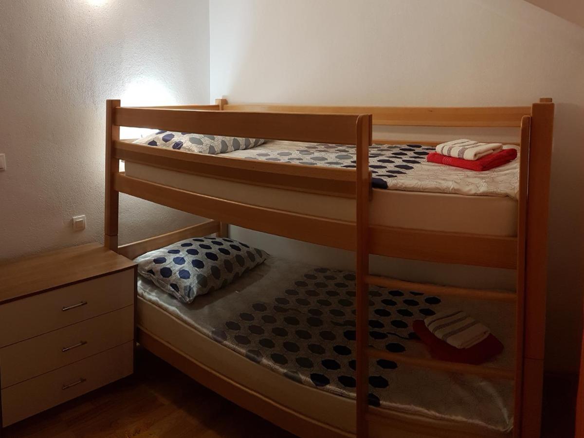 Apartman Vojaline Милна Екстериор снимка